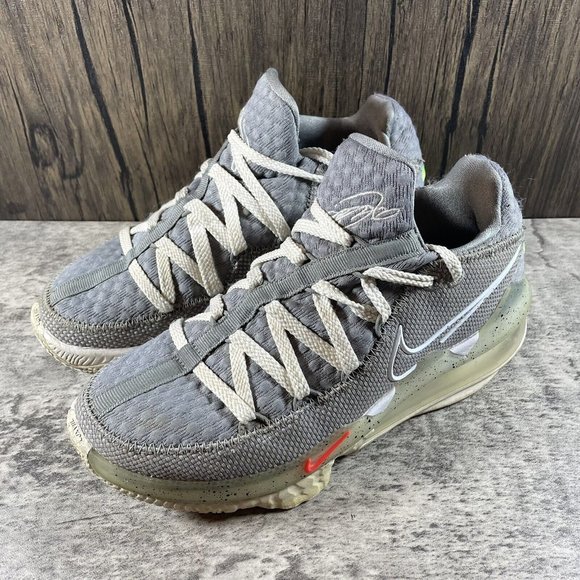 Nike Lebron 17 Low Shoe Mens Size 5 Women’s 6.5 Gray Orange Basketball Sneaker - Picture 2 of 8